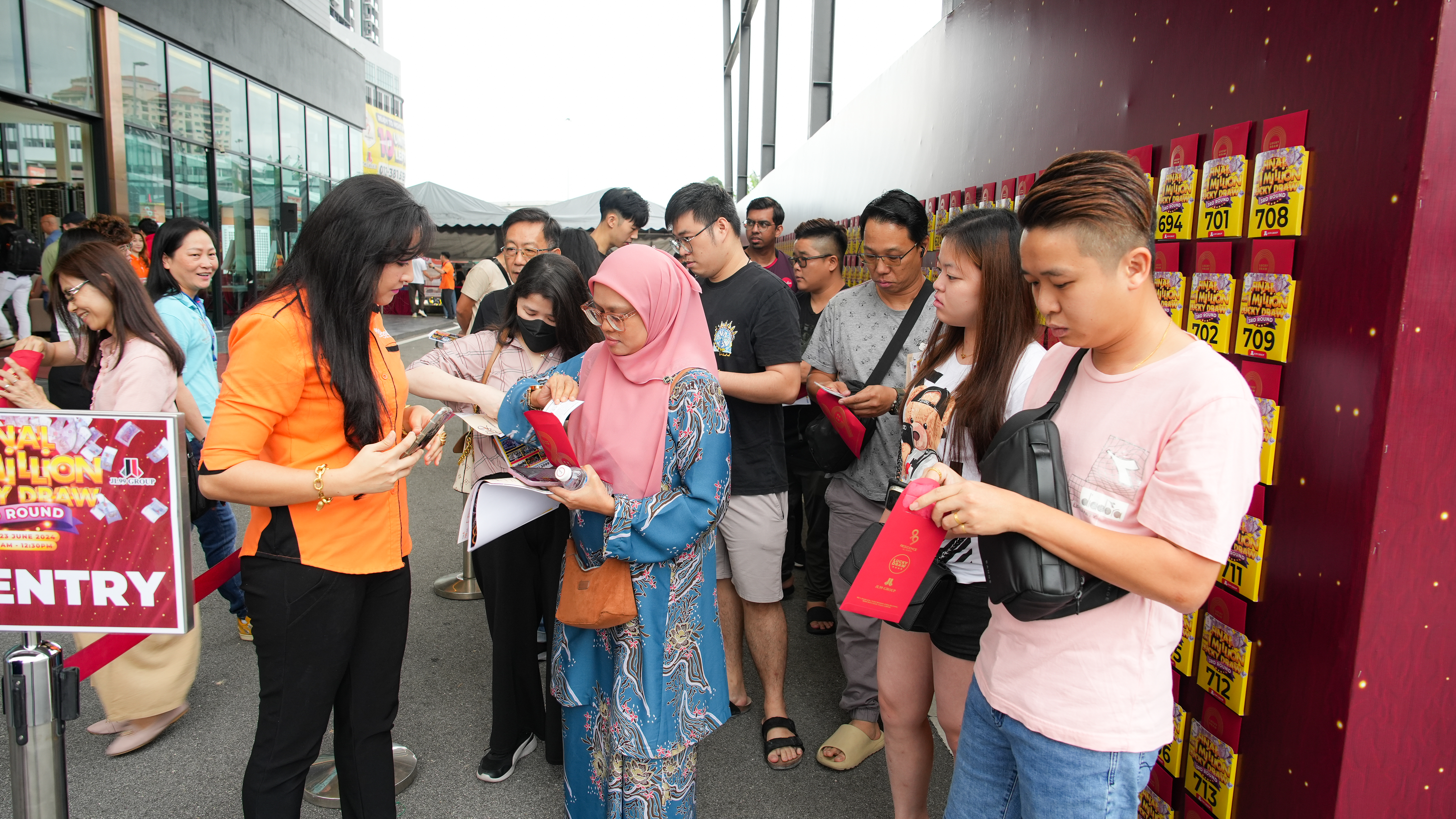 Final Round of RM1Million Lucky Draw (3RD Round)